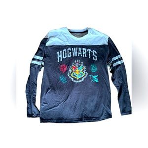 Boys Hogwarts shirt XL